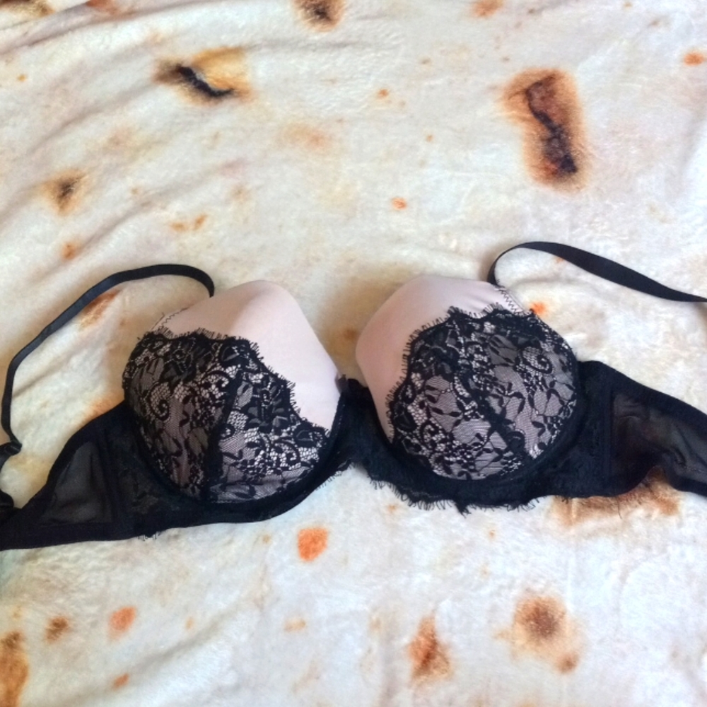 Black and nude bra size 38D